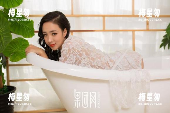 GIRLT果团网 - 钟紫怡浴室风情合集，打着洗澡的旗号，其实口味不坏。-梅星匆