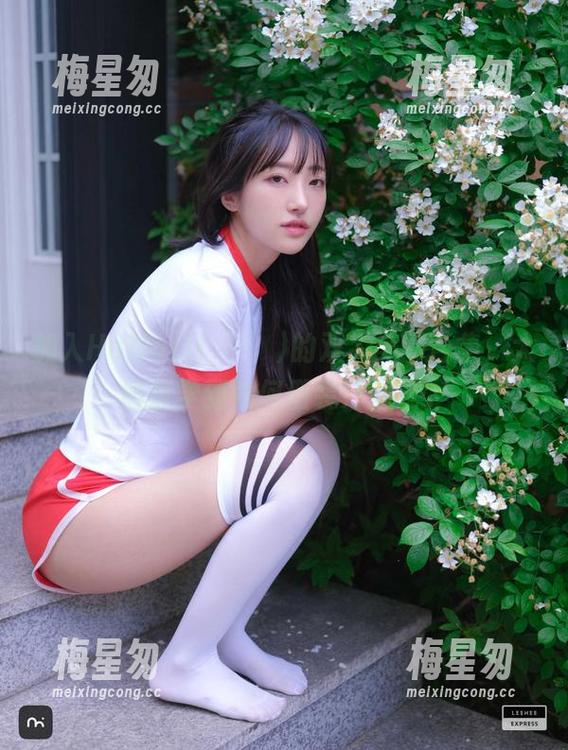 加入HaNari(하나리)的双人美图合集，大概能学到如何假装好朋友。-梅星匆