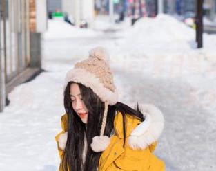 IMiss爱蜜社 - 雪儿Cier夏日写真，热辣又清新，脑海里想起了一堆沙子