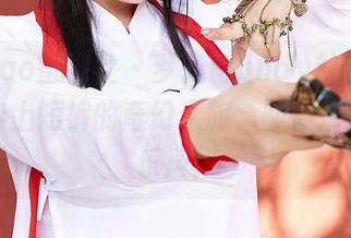 MiiTao蜜桃社 - 梦乃Mandy的短裤图集，穿上短裤的奇幻之旅，顺便扬起一片乐声！