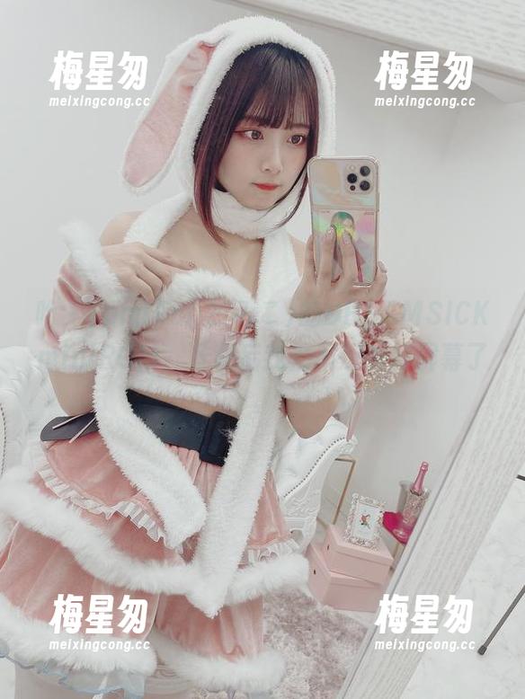 哈，Tomiko(とみこ)的DREAMSICKminiROM，下载后我都不想关掉屏幕了。-梅星匆