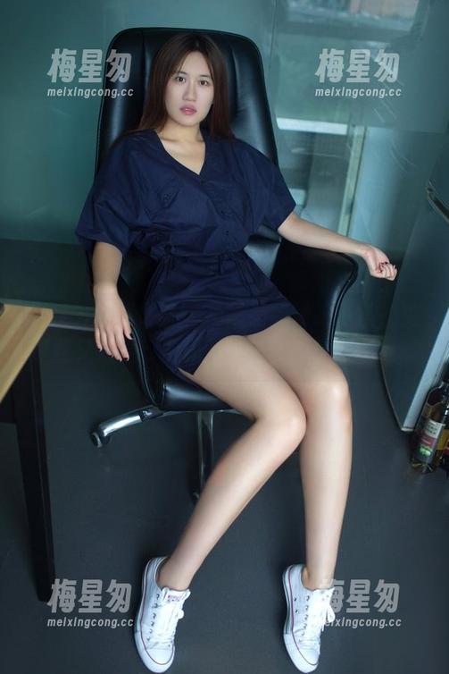 TuiGirl推女郎 - 冯雨芝和她的浴室，免费又好看，下载不来是我的失误吧！-梅星匆