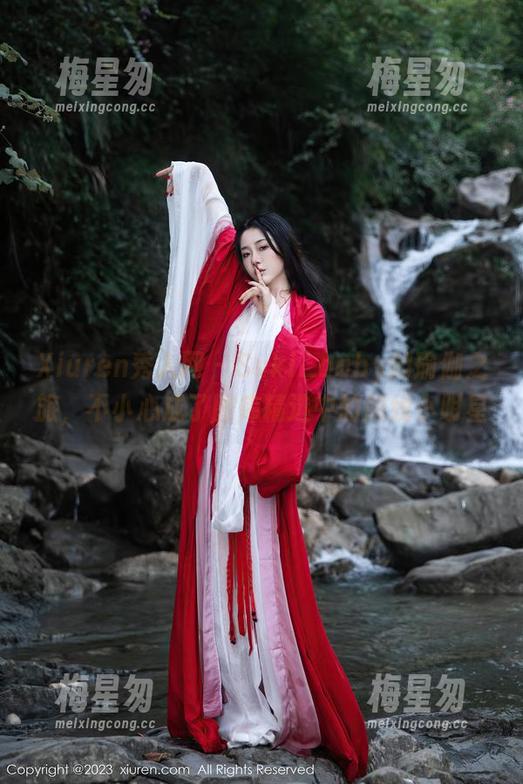 Xiuren秀人网 - Suki_baby的瑜伽之旅,不小心成了图库精选中的脱线小明星-梅星匆 Xiuren秀人网 - Suki_baby的瑜伽之旅,不小心成了图库精选中的脱线小明星-梅星匆