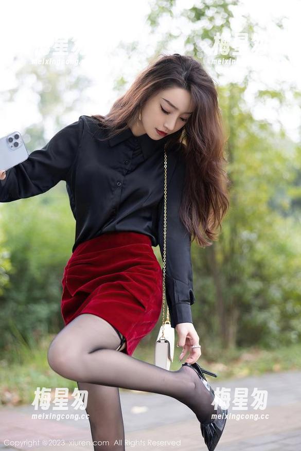 Xiuren秀人网 - 下载卓君Jeanes牛仔裤全套,穿出一秒变好看的秘籍!-梅星匆 Xiuren秀人网 - 下载卓君Jeanes牛仔裤全套,穿出一秒变好看的秘籍!-梅星匆