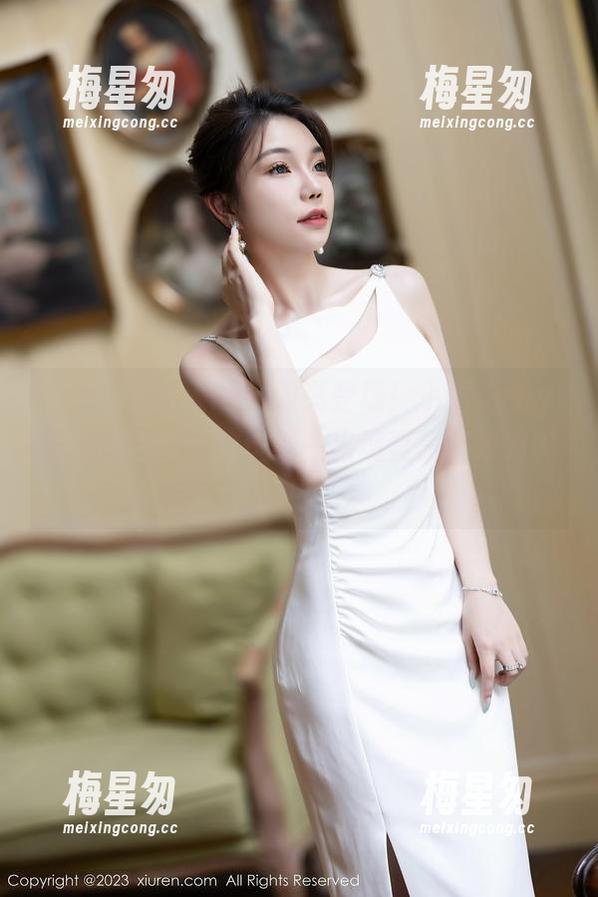 Xiuren秀人网 - 闪亮登场!小雨baby女王的原图,这壁纸一出现真是别致呜呜!-梅星匆 Xiuren秀人网 - 闪亮登场!小雨baby女王的原图,这壁纸一出现真是别致呜呜!-梅星匆