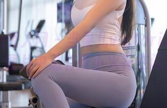 Xiuren秀人网 - 当果儿victoria变成女王，图片中总有些小火花在闪烁。
