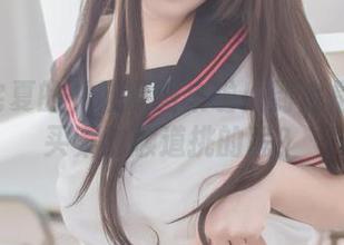 Yoko宅夏的礼服原图来啦！到底是在哪次买菜时顺道挑的呢？
