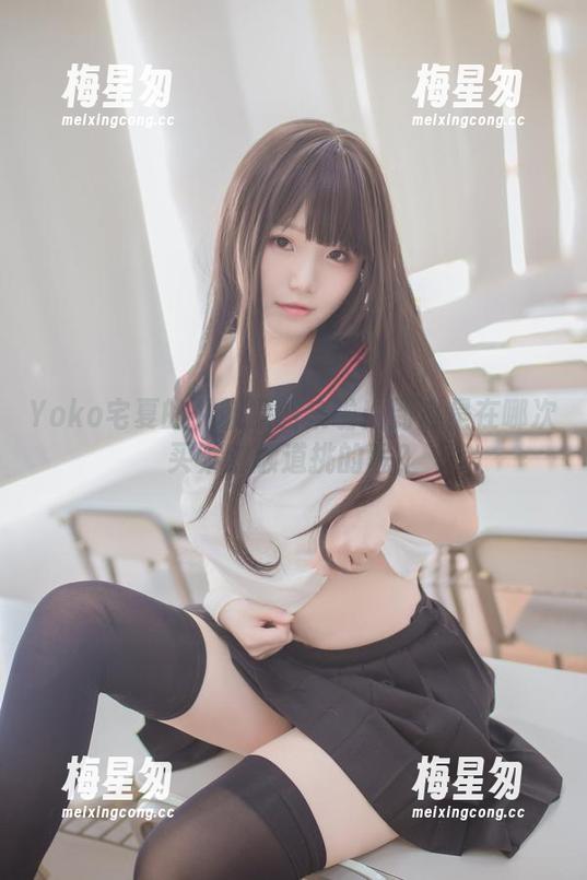 Yoko宅夏的礼服原图来啦！到底是在哪次买菜时顺道挑的呢？-梅星匆