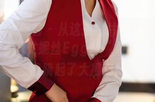 YouMi尤蜜荟 - 从这张照片中能读懂什么呢？Egg-尤妮丝Egg的“女友”写真让我跷起了大拇指！