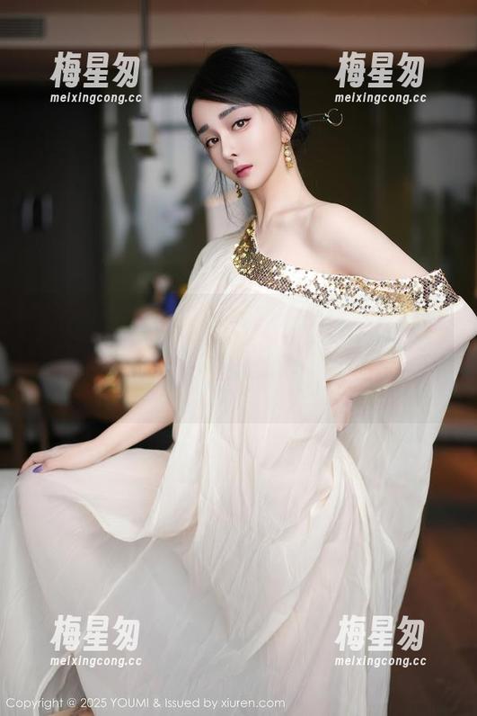 YouMi尤蜜荟 - 套图里的Emily顾奈奈酱,旗袍轻荡,背后是否藏着一片桃花源?我又开始想入非非了…-梅星匆 YouMi尤蜜荟 - 套图里的Emily顾奈奈酱,旗袍轻荡,背后是否藏着一片桃花源?我又开始想入非非了…-梅星匆