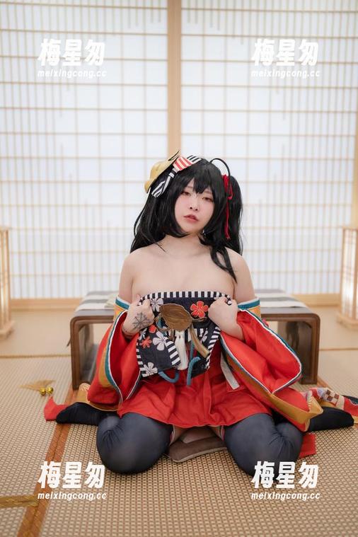 SAINTPhotolife合集：当Yuna(윤아)企图用奖项证明自己其实没洗照片！-梅星匆