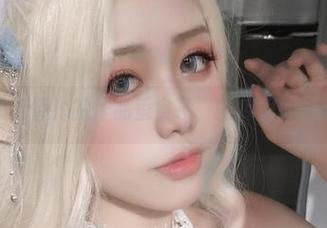 被一笑芳香沁的作品蚕食了，图库里的情愫翻涌
