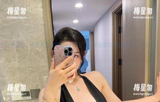 微密圈 - 不爱笑的赛琳的甜心写真,有种糖果味道的暧昧,一口就让人上瘾。-梅星匆 微密圈 - 不爱笑的赛琳的甜心写真,有种糖果味道的暧昧,一口就让人上瘾。-梅星匆