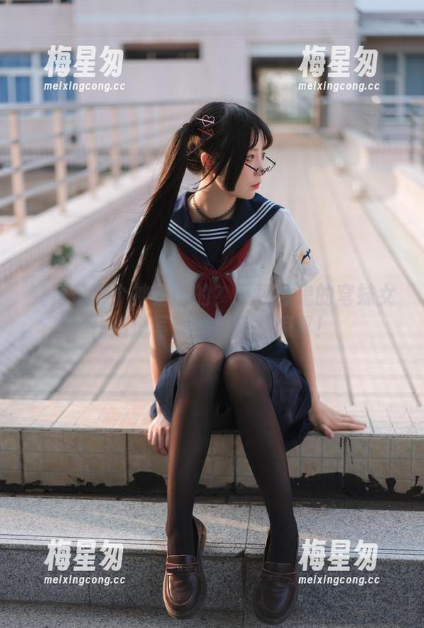 究竟是哪个神仙画的？五更百鬼的穹妹女仆高清写真集里全是惊喜！-梅星匆