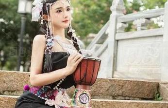 微密圈 - 图包进化论：古阿扎教你如何在白丝里找乐子！
