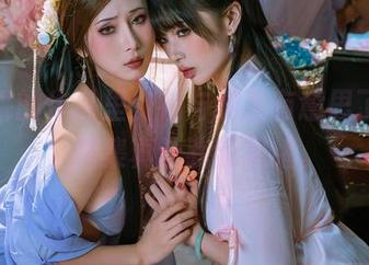 奶桃桃的作品里，花与绳太有意思了，这个图集真让我乱思绪。