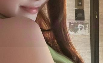 微密圈 - 私拍奶雯：瑜伽图包，让你流口水的柔韧姿态！