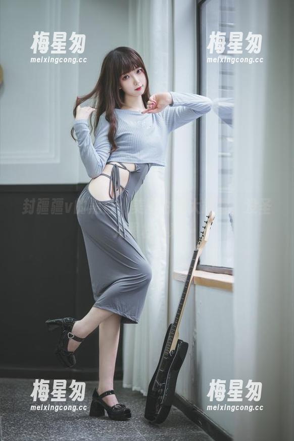 封疆疆v的黑白：美图也是大能量，没圣光照样出彩-梅星匆