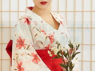尤蜜荟 - 奶牛萌妹写真，一起进入“合法萝莉”独特的资源圈圈。