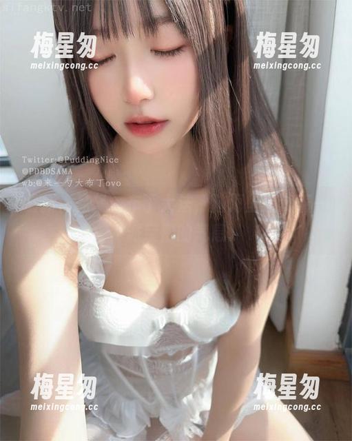 最新作品集,布丁大法,脑海里翻滚着一派亲密的气息-梅星匆 最新作品集,布丁大法,脑海里翻滚着一派亲密的气息-梅星匆