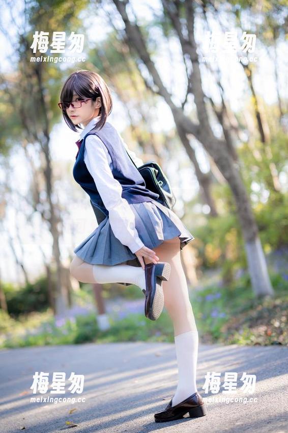 看幼爱youmeko的写真,女神,高冷还是可爱?究竟选择哪个呢?-梅星匆 看幼爱youmeko的写真,女神,高冷还是可爱?究竟选择哪个呢?-梅星匆