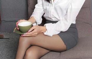 异思趣向 - 长长的月退之美图之旅：团团要让你见证月亮的缺席也有不一样的Fun！