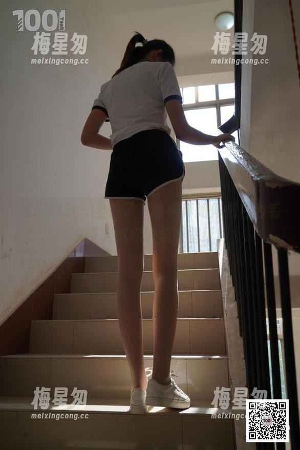 异思趣向 - 坐稳了,看婉萍如何把白色毛衣带火成你的桌面壁纸!-梅星匆 异思趣向 - 坐稳了,看婉萍如何把白色毛衣带火成你的桌面壁纸!-梅星匆