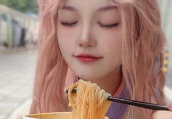 戚顾儿最新套图：虞姬也许只适合二次元？