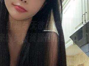 微密圈 - 红裙与无欲无求的推土君的搭配，哪里来的美图资源居然让人停不下来？