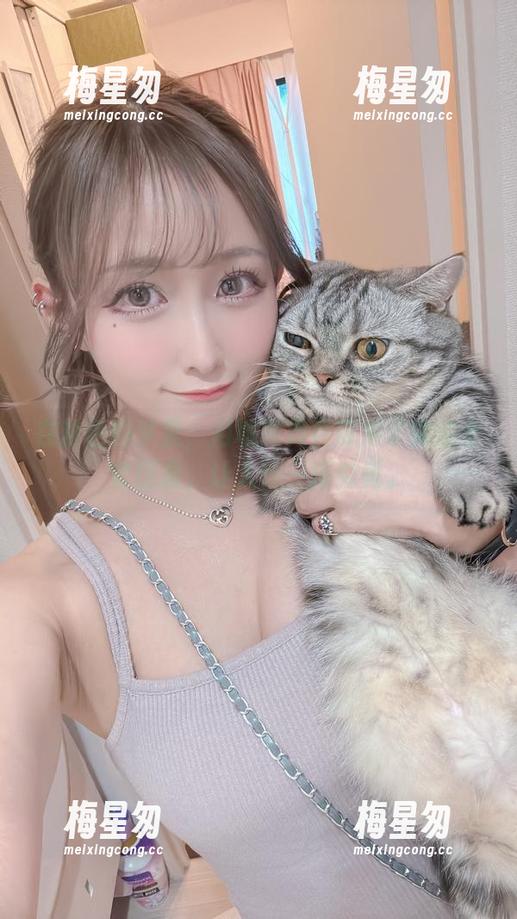 在粉色的梦里,月城委员会带来了她的全套图集,让人想一探究竟。-梅星匆 在粉色的梦里,月城委员会带来了她的全套图集,让人想一探究竟。-梅星匆