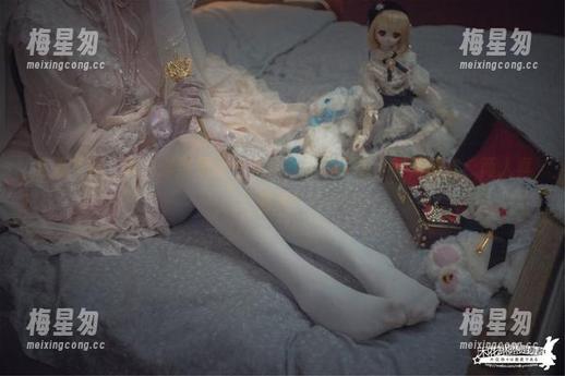 高清写真，木花琳琳是勇者的妹妹时而害羞，时而调皮，两人真有趣！-梅星匆