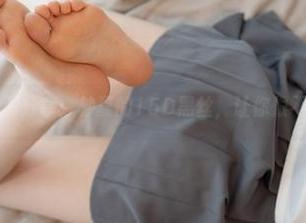 森萝财团 - 资源分享：杪夏的15D黑丝，让你恨不得多看几遍！