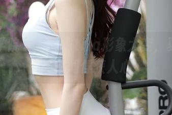 模范学院 - 夏沫沫tifa形象大变，夏日美图顷刻间俘获人心！