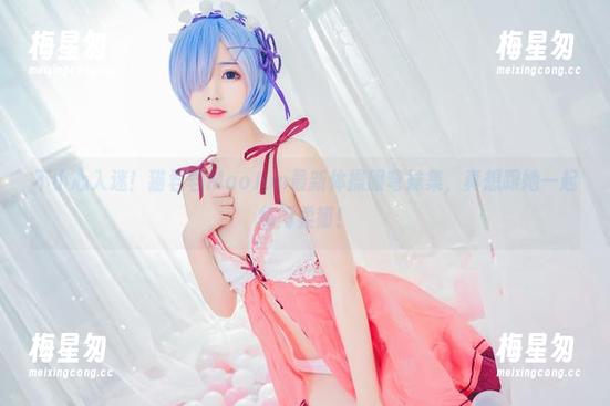 不小心入迷！猫君君MaoJun最新体操服穹妹集，真想跟她一起练习柔韧！-梅星匆