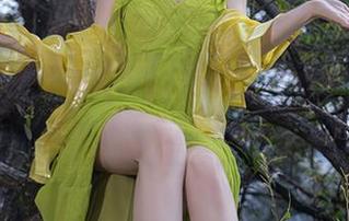 秀人网 - 小薯条nienie的女友写真，原图里藏着无限的小心思！