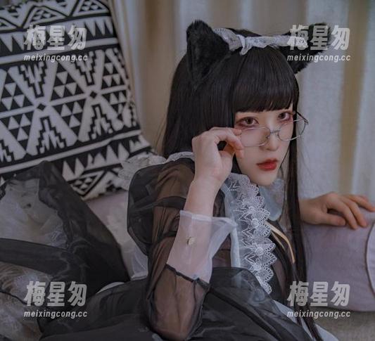 新潮旗袍自拍:起司块wii教你cos怎样优雅-梅星匆 新潮旗袍自拍:起司块wii教你cos怎样优雅-梅星匆