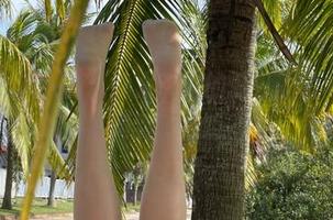 微密圈 - 迷人的五姨太带来的夏日图片分享，似乎闻到了花香。